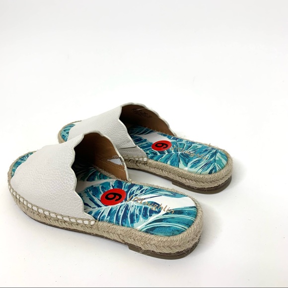 J. McLaughlin White Scalloped Pebbled Leather Tropical Espadrille Slide Sandals - Picture 2 of 11